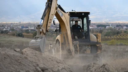 Manisa'da 45 yıllık asbestli içme suyu hattı yenileniyor