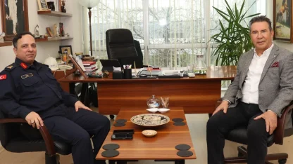 Manisa'da Tuğgeneral Şen'den Kent Konseyi'ne ziyaret