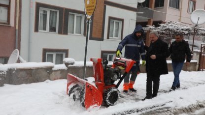 Mustafa Palancıoğlu karlı havada sahaya indi
