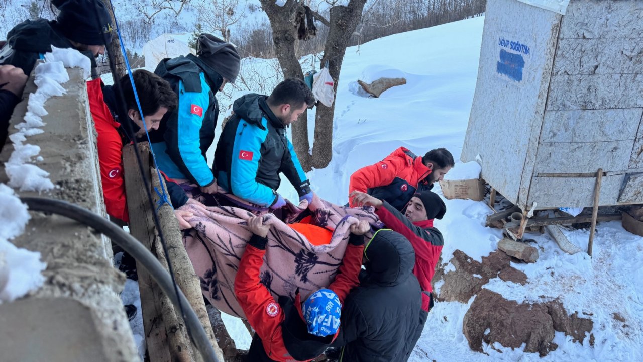 Şahbaz Derneği’nden zorlu kurtarma çalışmalarına hayati destek