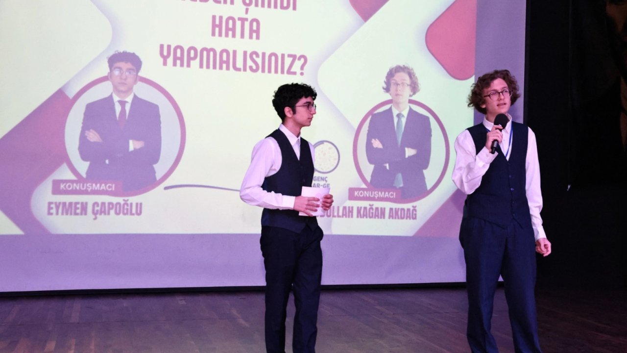 Sakarya’da gençler Türkiye Yüzyılı vizyonuyla bir araya geldi