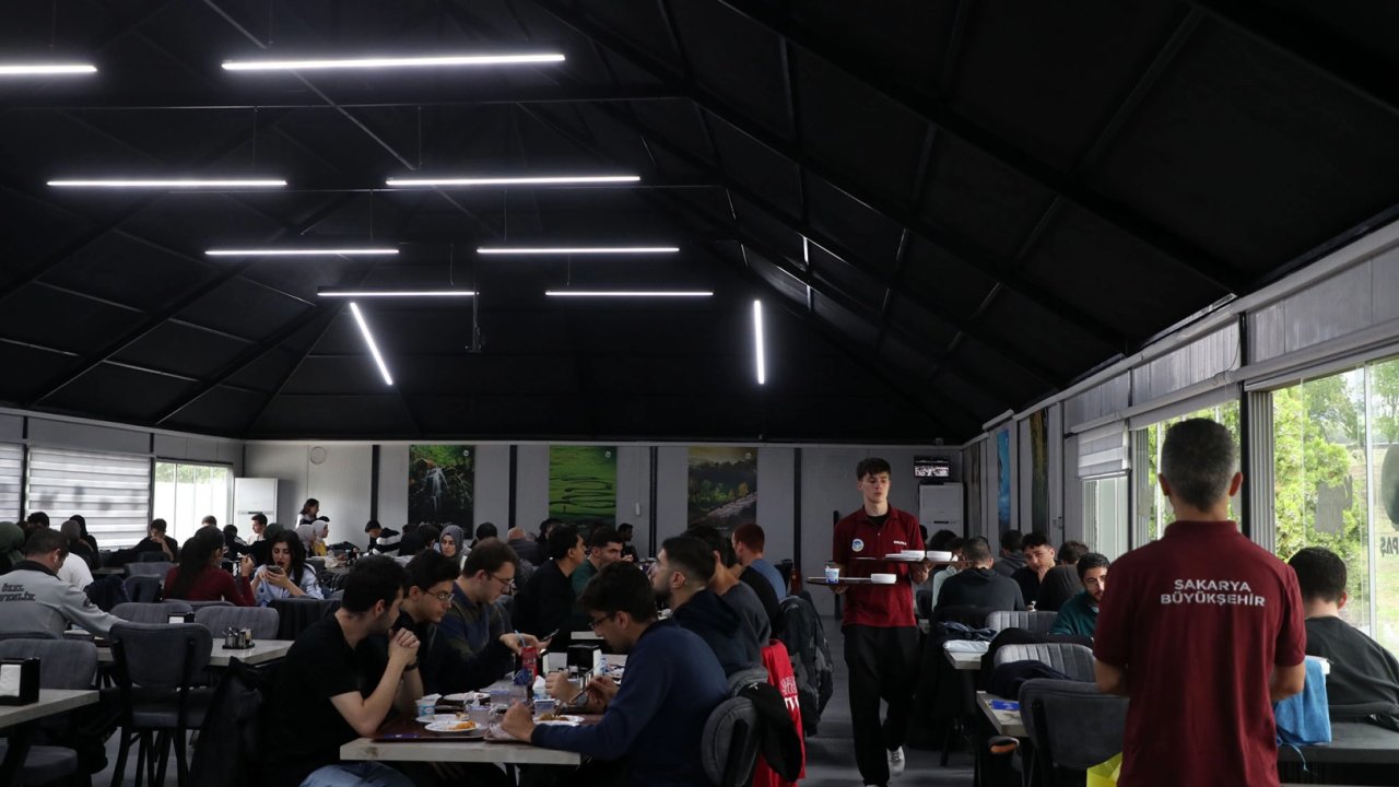 Sakarya'da Kampüs Mutfak öğrencilerin güvenli adresi oldu