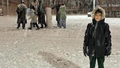 Seydişehir’de Beklenen Kar Geceyi şölene dönüştürdü.