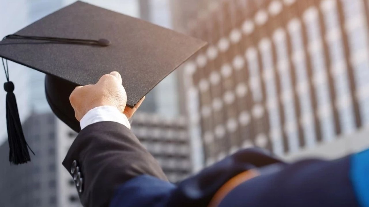 Suriye'nin kuzeyindeki Türk üniversitelerinden mezunlarının diplomaları tanındı