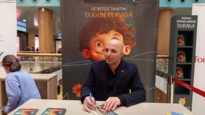 Uluslararası ünlü yazar Yetkin Albert Trabzon'da