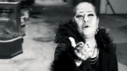 Yeliz'den Bağdat Caddesi'nde sokak konseri