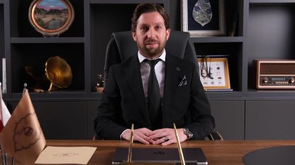 125 yıllık irmik helvası dondurmayla buluştu... Dedesinin tezgahından Dubai'ye