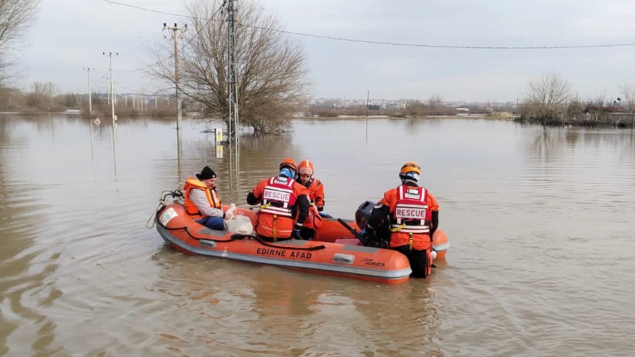 AFAD'dan Edirne raporu... Taşkınlara 539 personelle müdahale