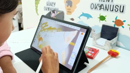 Aile'den 'ekran süresi' uyarısı... 6 yaşındakiler için günde en fazla 1 saat ekran süresi kullanmalı