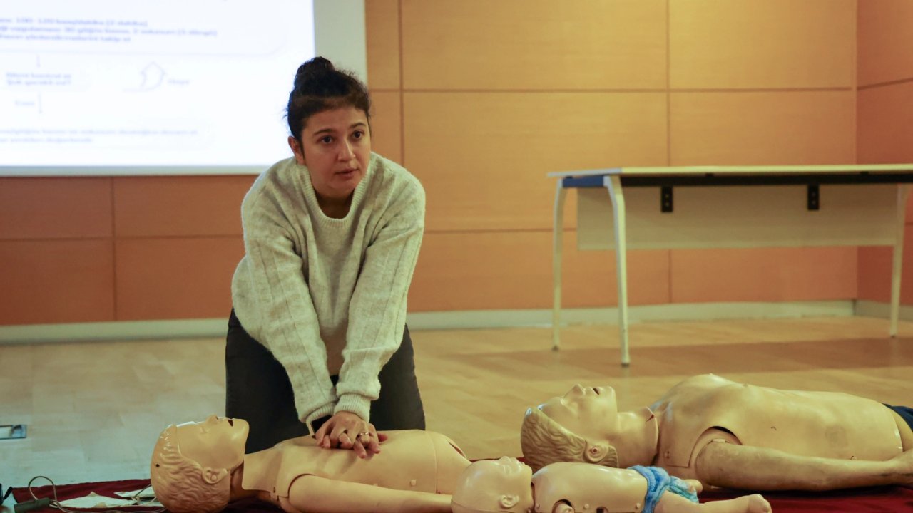 Antalya Büyükşehir’de personel için ilk yardım eğitimi