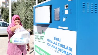 Antalya Finikeli kadınlara ‘Çevre Dostu Çiftçi Kart’