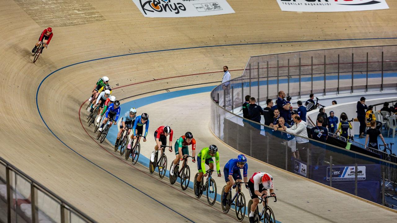 Avrupa Pist Bisikleti Şampiyonası’nda ilk seans sona erdi