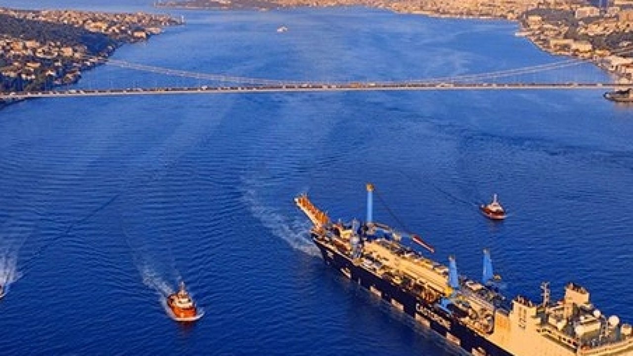 Bakan Uraloğlu: Boğazlar’da gemi trafiğini anlık izleyeceğiz