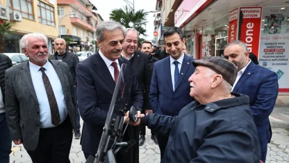 Başkan Alemdar Sakarya Pamukova’da hemşehrileriyle buluştu