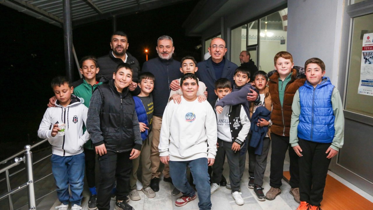 Başkan Kavuş Ramazan akşamlarını vatandaşlarla paylaşıyor