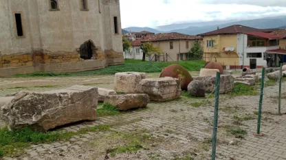 Bilecik’te 1800 yıllık küpler gün yüzüne çıktı