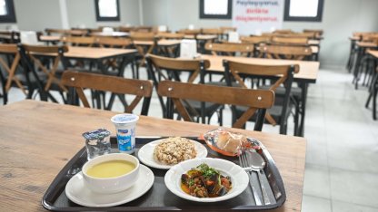 Bornova'da Kent Lokantası’nda dayanışma sofrası büyüyor