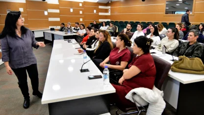 Bornova'da personele toplumsal cinsiyet eşitliği eğitimi