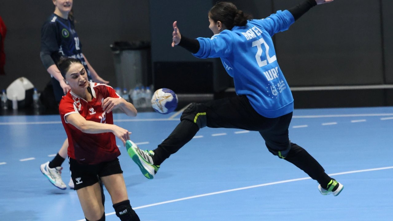 Bursa Büyükşehir Üsküdar'a geçit vermedi