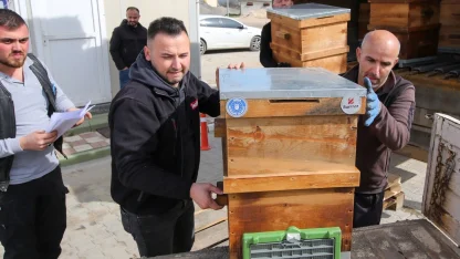 Bursa Büyükşehir'den kırsal üretime kovan desteği