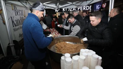 Bursa İnegöl kandil geleneğini sürdürüyor