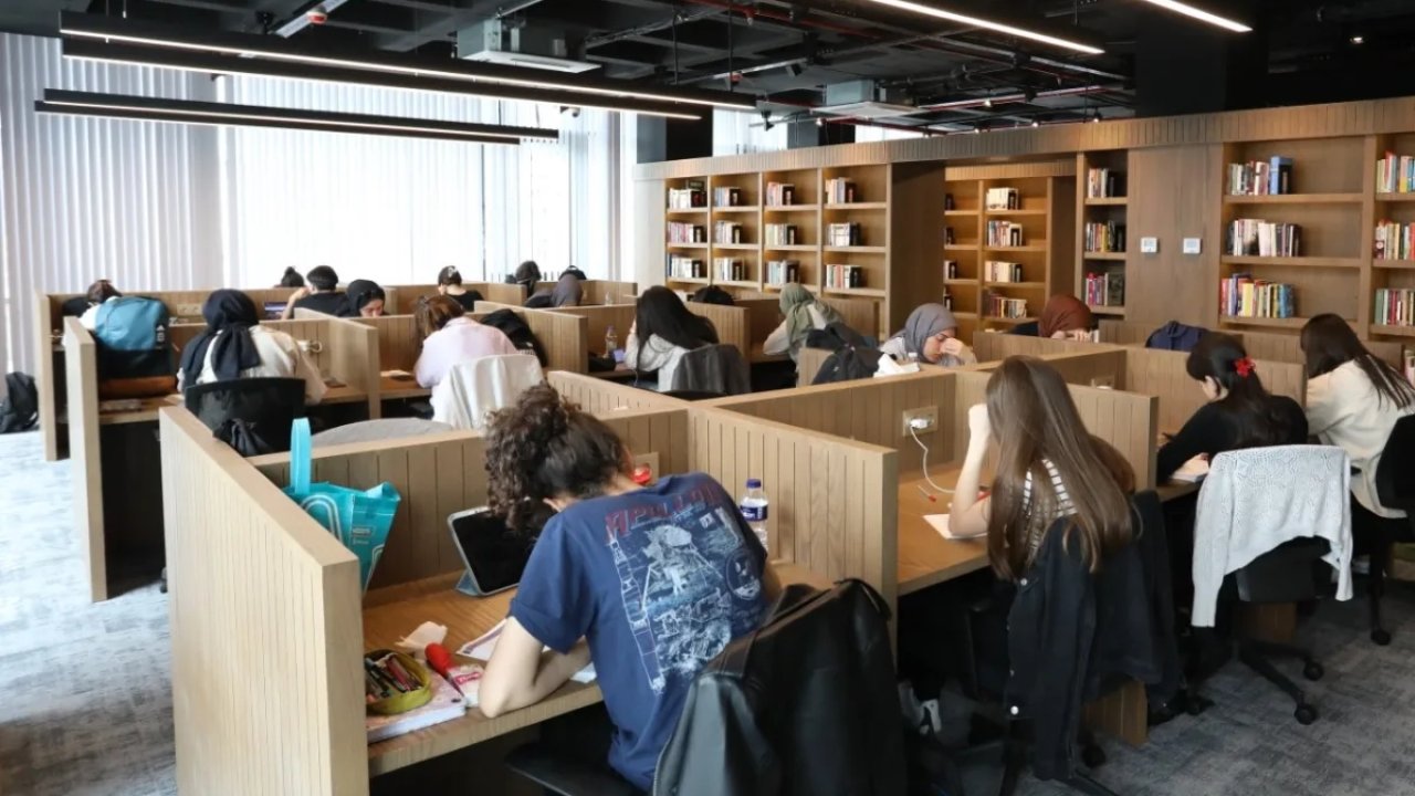 Bursa İnegöl’de Nöbetçi Kitaphaneler 816 bin kişiye hizmet verdi