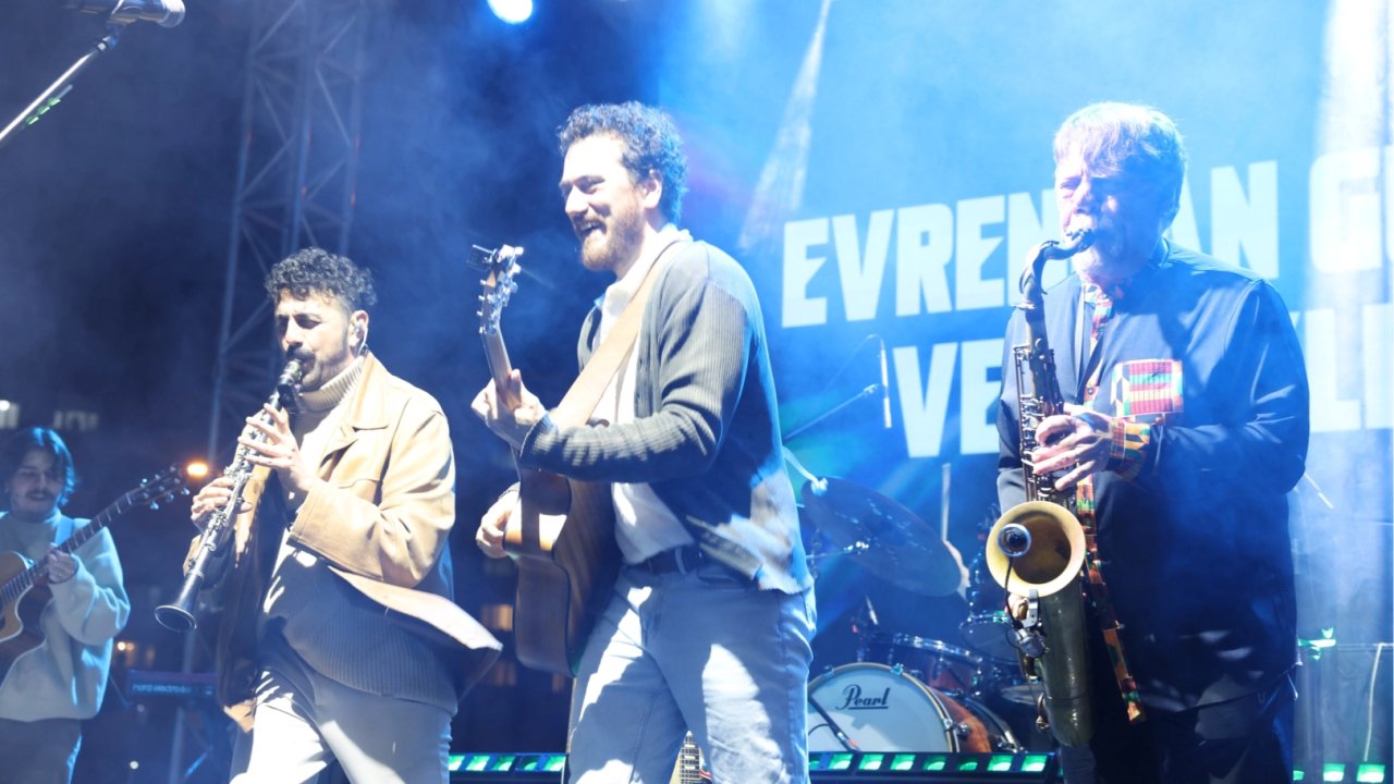 Bursa Nilüfer Genç Caz Evrencan Gündüz ile final yaptı