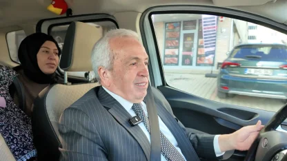 Bursa Nilüfer'de Başkan Özdemir “Anne Taksi” ile yola çıktı