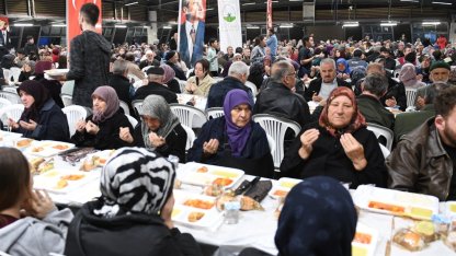 Bursa Osmangazi’de ramazan coşkusu meydanlara taşıyor