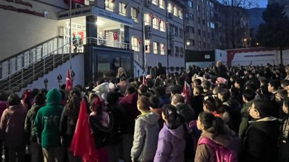 Bursa'da deprem şehitleri için saygı duruşu