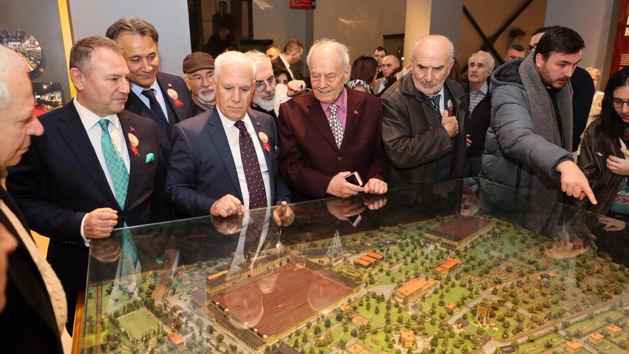 Bursa'da geleceği dokuyan fabrika: Merinos