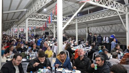 Bursa'nın 'Bereket Sofrası' Yıldırım'da kuruldu