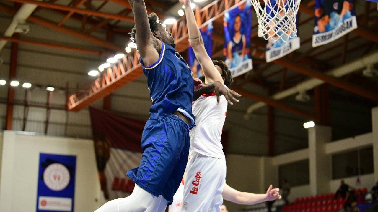 Çayırova Belediyesi, Kahramanmaraş’tan galibiyetle döndü