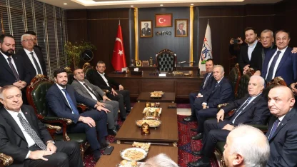 CHP'li başkanlar Kahramanmaraş'ta... Başkan Bozbey'den deprem bölgesine ziyaret