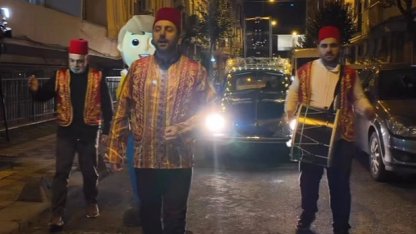 Esenler’de davullu vosvoslar sokaklarda