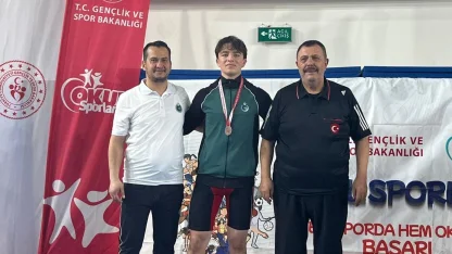 Halter ve güreşte Karatay rüzgarı