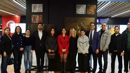 İstanbul Beylikdüzü’nde ‘Evrenler’ sergisine yoğun ilgi