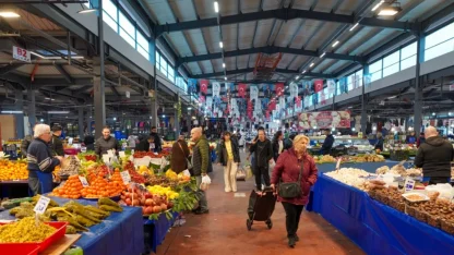 İstanbul Beylikdüzü’nde pazar atıkları kazandırılıyor