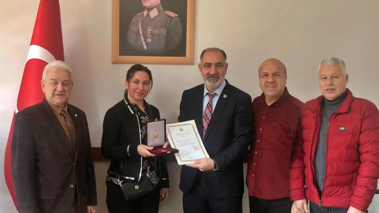 İstiklal Madalyası 102 yıl sonra sahibine ulaştı! O onur toruna teslim edildi