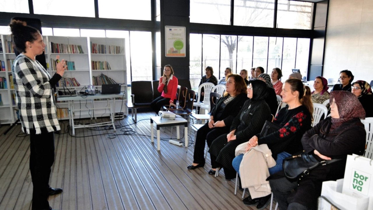 İzmir Bornova’da kadınlar hem üretiyor hem bilinçleniyor