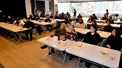 İzmir Bornova’da zeytinyağı kültürü geleceğe taşınıyor