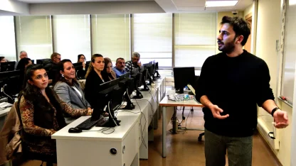 İzmir Bornova’dan muhtarlara dijital odaklı eğitim