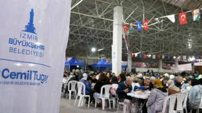 İzmir Büyükşehir ilk iftar sofrasını Gaziemir’de kurdu