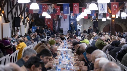 İzmir Büyükşehir Tire'de sofra kurdu