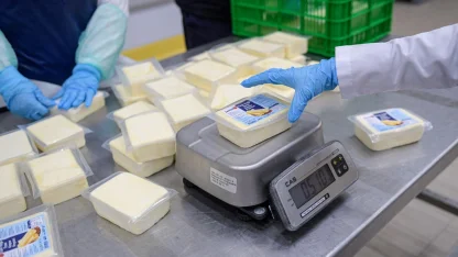 İzmir Büyükşehir’den peynir hamlesi... 500 gramlık kaşar 165 TL