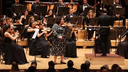 İzmir Oda Orkestrası, Küden ile aynı sahnede