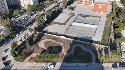 İzmir'de betonun arasından orman çıktı