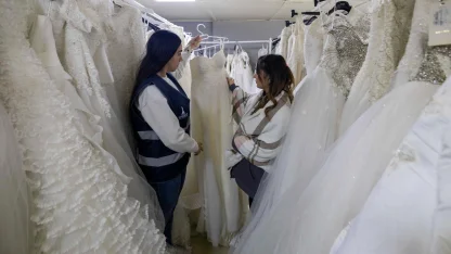 İzmir'den genç çiftlere evlilik desteği... Gelinlik hayali ücretsiz gerçek oluyor