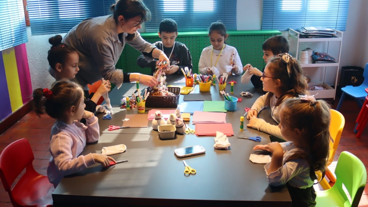 İzmit Oyuncak Müzesi’nde Ramazan akşamları masala dönüşüyor