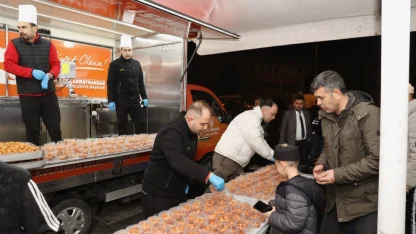 Kayseri Kocasinan'da ramazan bereketine 'İkram'lık tatlı